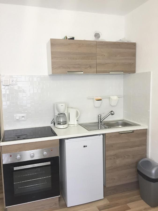 A 2 Pas De La Promenade Des Apartment Nice